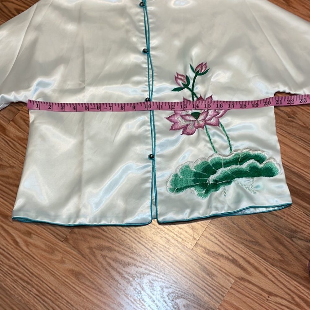 Chinese Traditional Top, Embroidered 3/4 sleeve shirt, ivory, teal, pink, Large - Picture 5 of 11